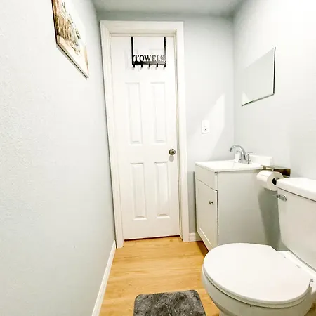 Beautiful Room In Prime Location Pinellas Park Exterior photo