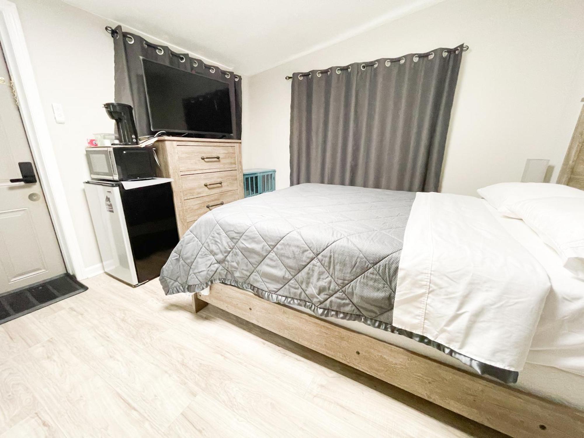 Beautiful In Prime Location Homestay